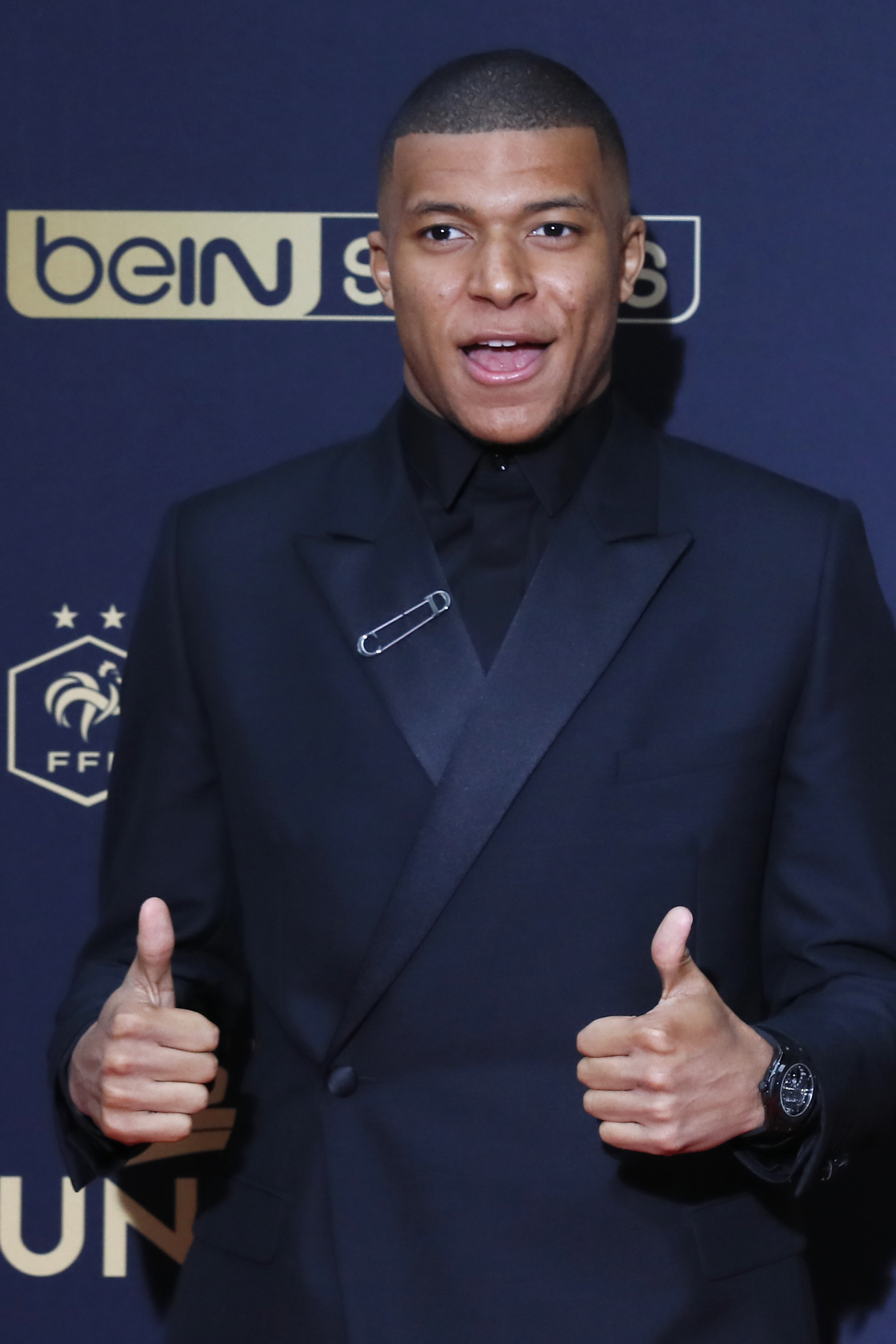 而是被迫做 而是被迫做