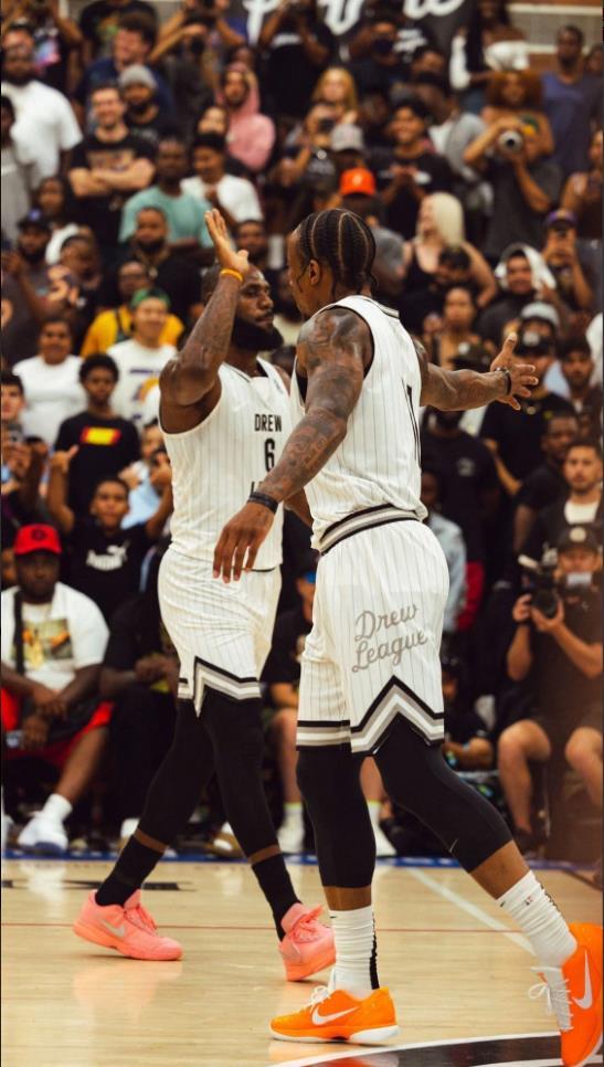 向跑位拉扯 向跑位拉扯