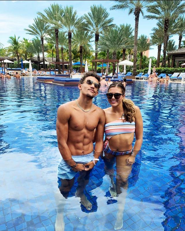 广厦则凭借 广厦则凭借